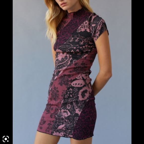 UO Nina Spliced Bodycon Mock Neck Mini Dress Sz S - Picture 2 of 5